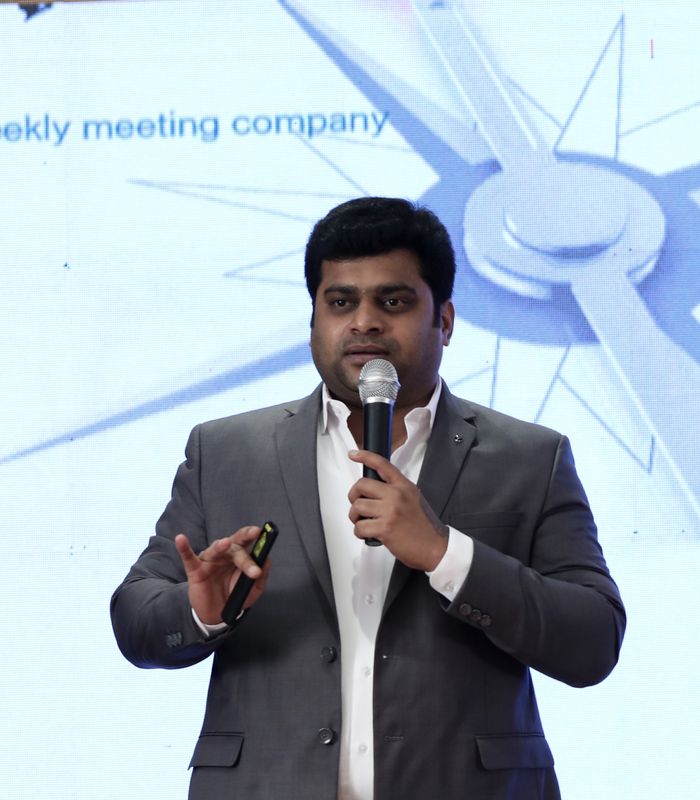 Aravindraj presenting during the Sunday live trading webinar